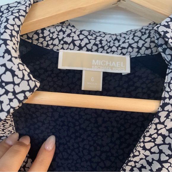 Michael Kors Heart-Print Georgette Tie-Neck Dress - Picture 6 of 9